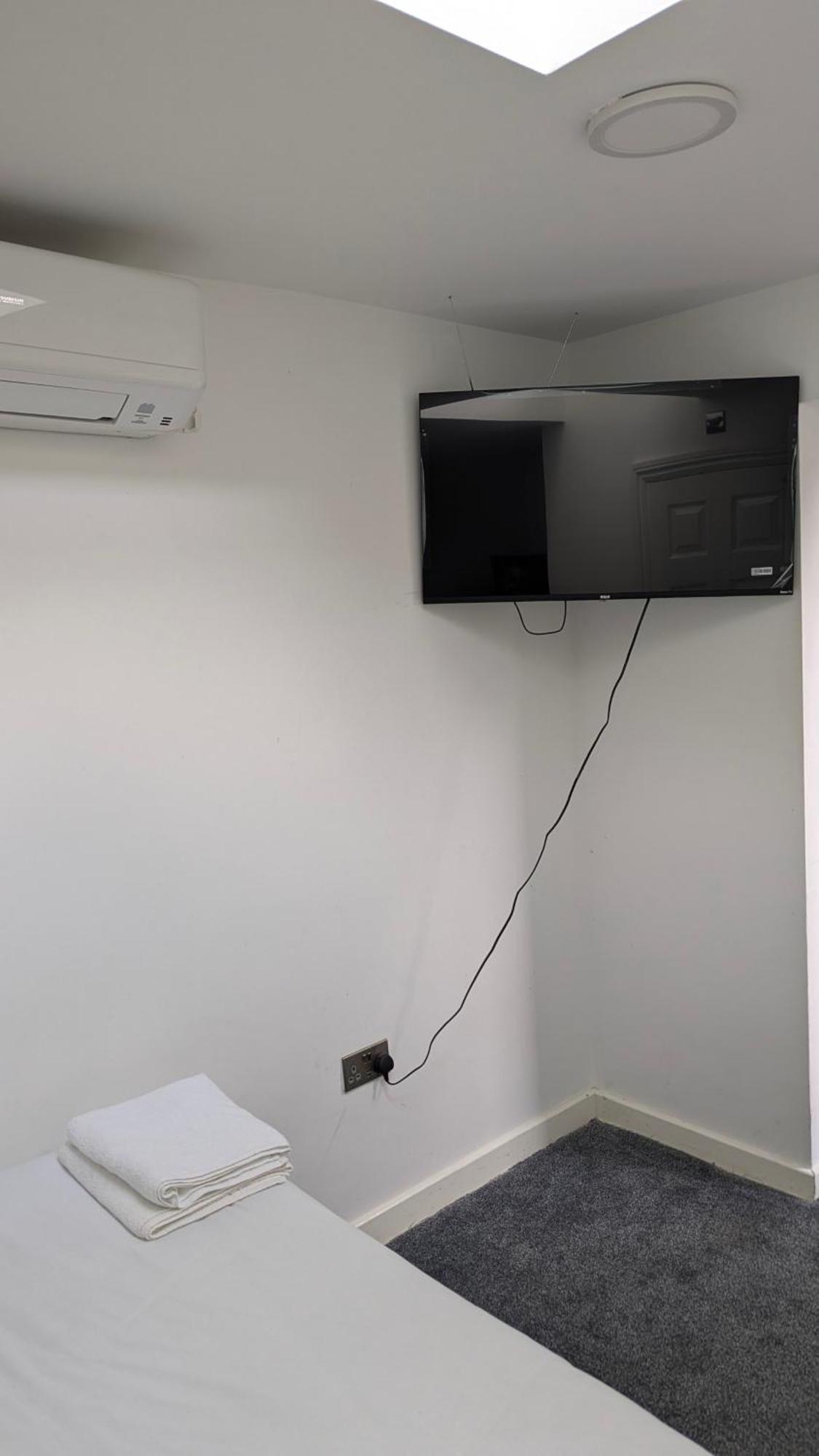 Cosy Rooms อิลฟอร์ด ภายนอก รูปภาพ